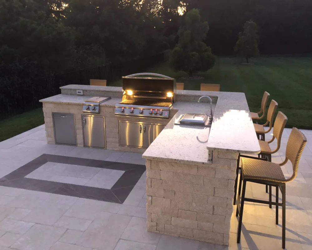 Outdoor Kitchen