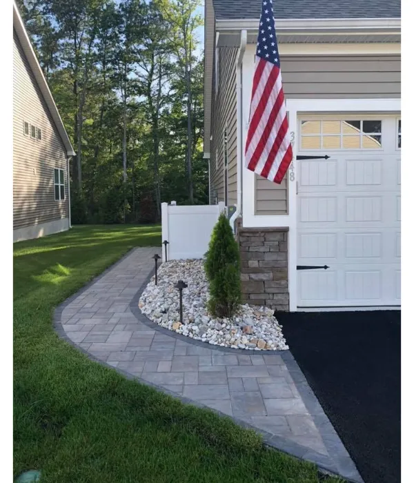 paver-walkway